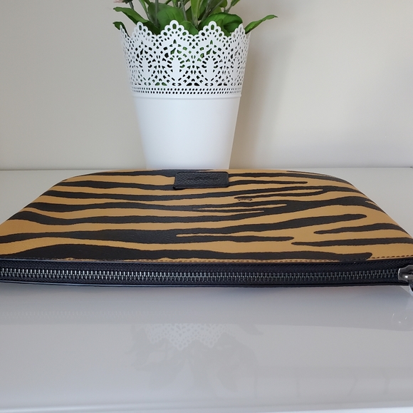 Coach Lunar New Year Tiger-print Tech Pouch - Picture 8 of 9